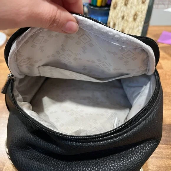 Thirty-One Gives Mini Backpack - Picture 3 of 4